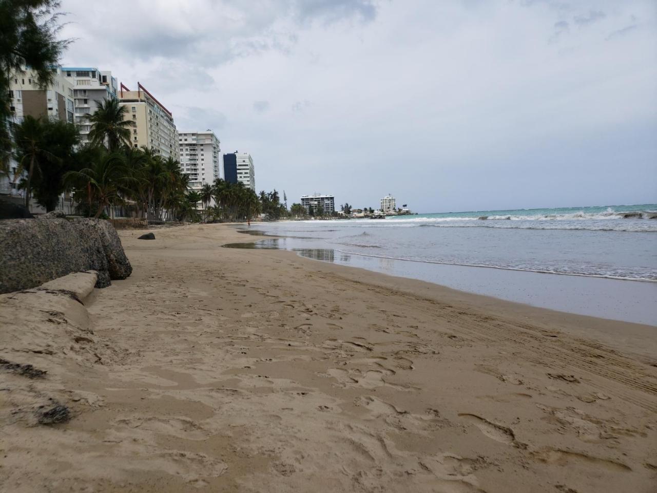 דירות סן חואן Beach Front Apt Isla Verde 3 מראה חיצוני תמונה