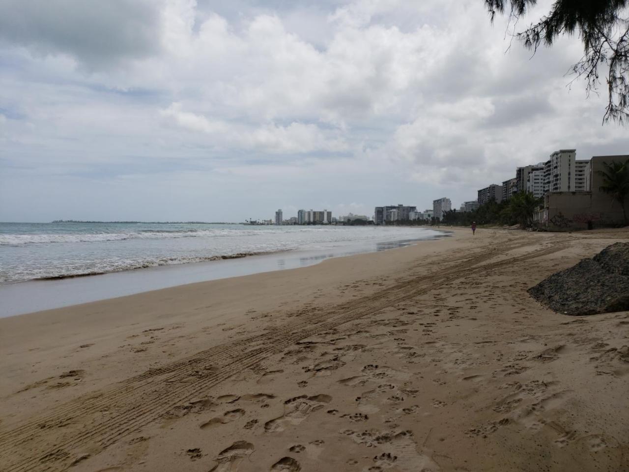 דירות סן חואן Beach Front Apt Isla Verde 3 מראה חיצוני תמונה