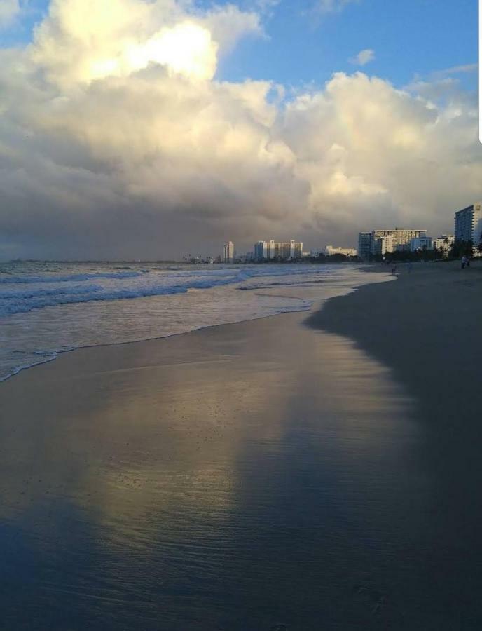 דירות סן חואן Beach Front Apt Isla Verde 3 מראה חיצוני תמונה